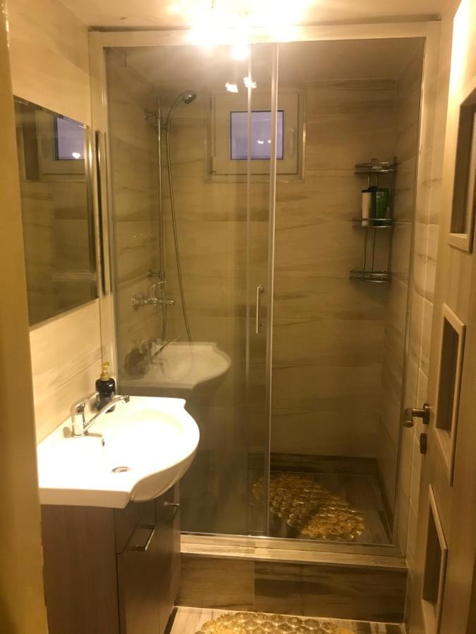 Апартаменты Housing Hella Нова-Лесна Экстерьер фото