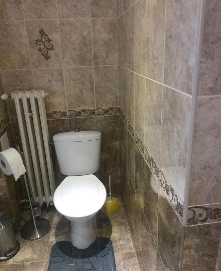 Апартаменты Housing Hella Нова-Лесна Экстерьер фото